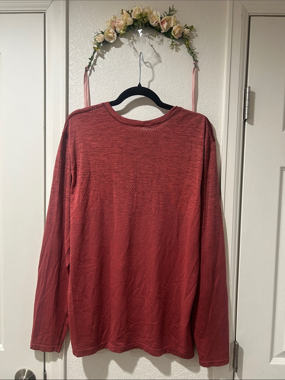 Lululemon Metal Vent Breathe Long Sleeve - Picture 7 of 8
